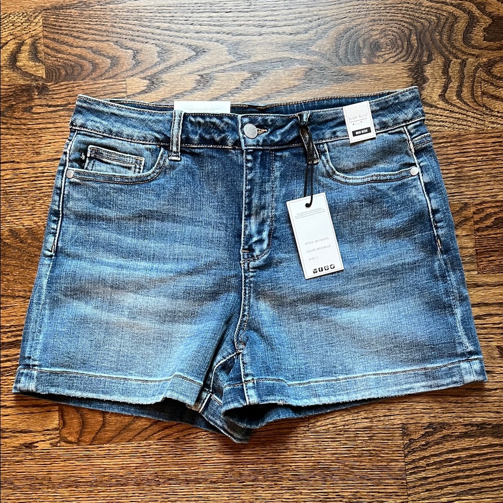 Judy Blue High Rise Denim Shorts – Size Medium